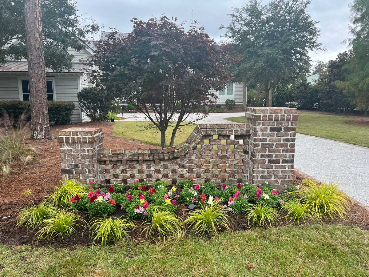 Hardscaping-Walls-Columns